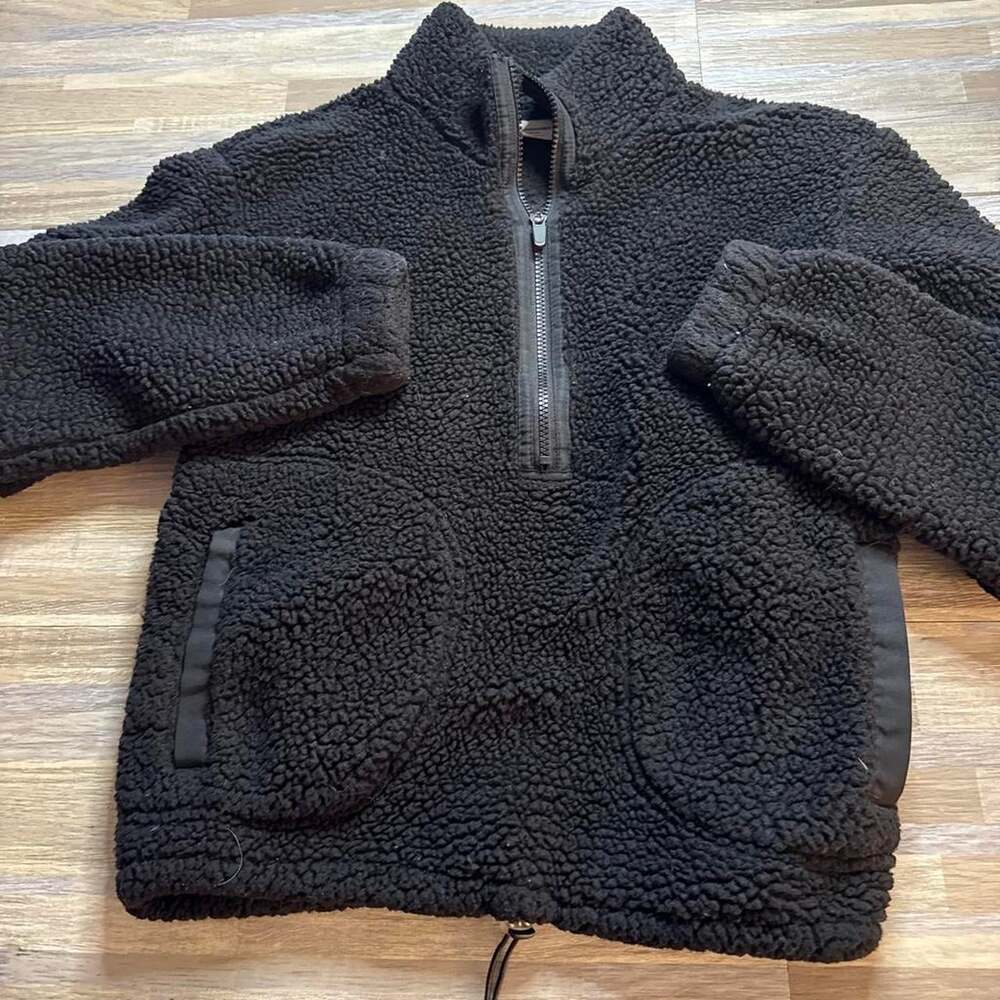 No Boundaries Women's Black and Brown Sweatshirt